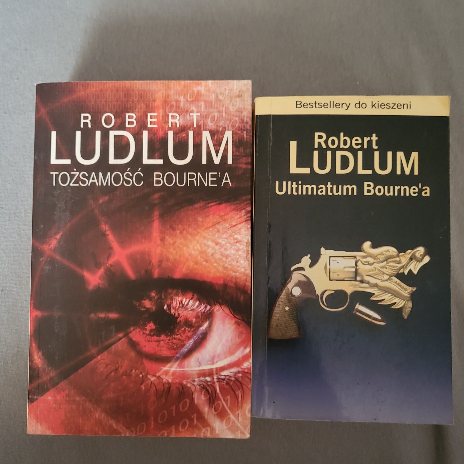 Robert Ludlum, Tożsamość Bourne'a, Ultimatum  Bourne'a.  Pakiet