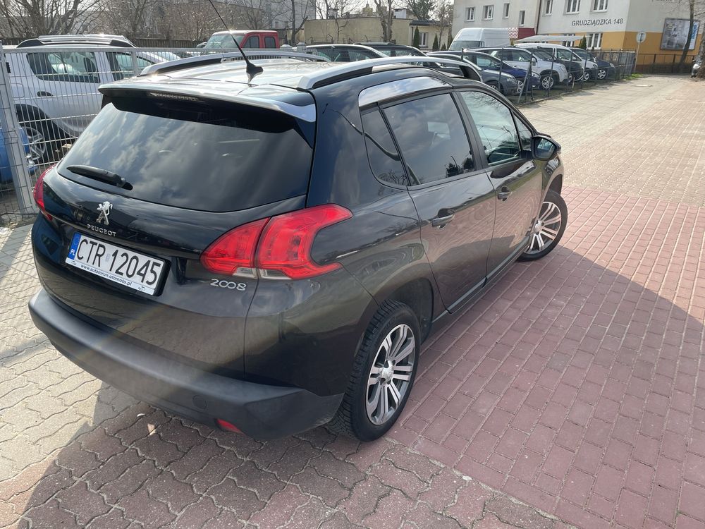 Peugeot 2008 navigacja alufelgi zarejestrowany benzyna