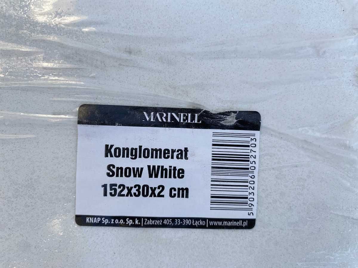 Piękny parapet wewnętrzny - konglomerat Snow White 152x30x2 cm Knap