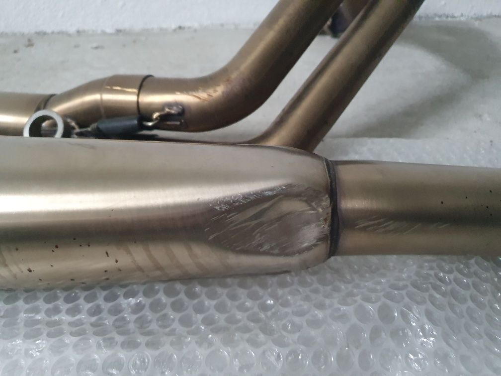 Escape completo Arrow/triumph thruxton 900