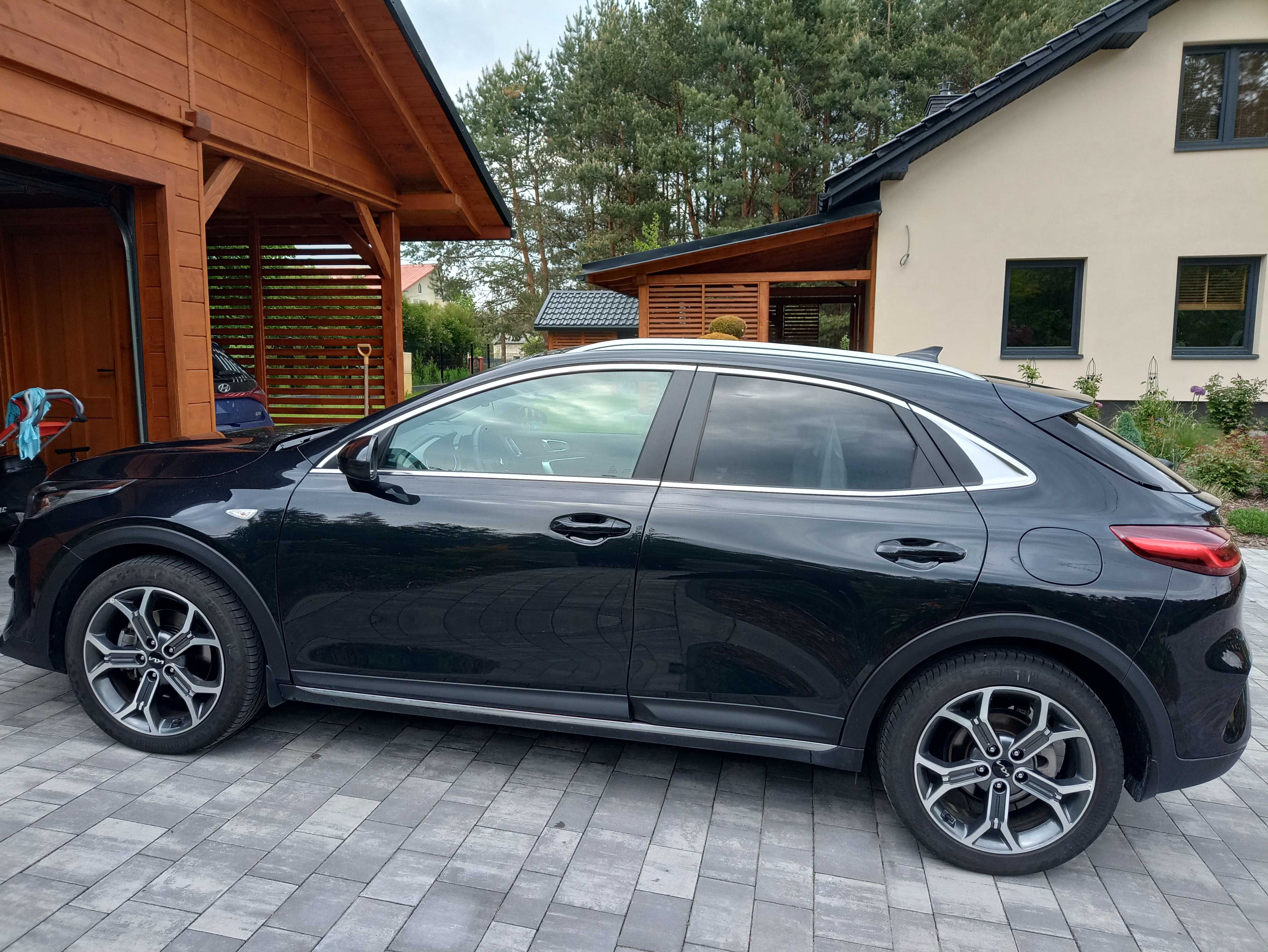 Kia XCeed 1.5 TGDI 160Km 6MT  Wyposażenie: M+SMART+A18, stan idealny