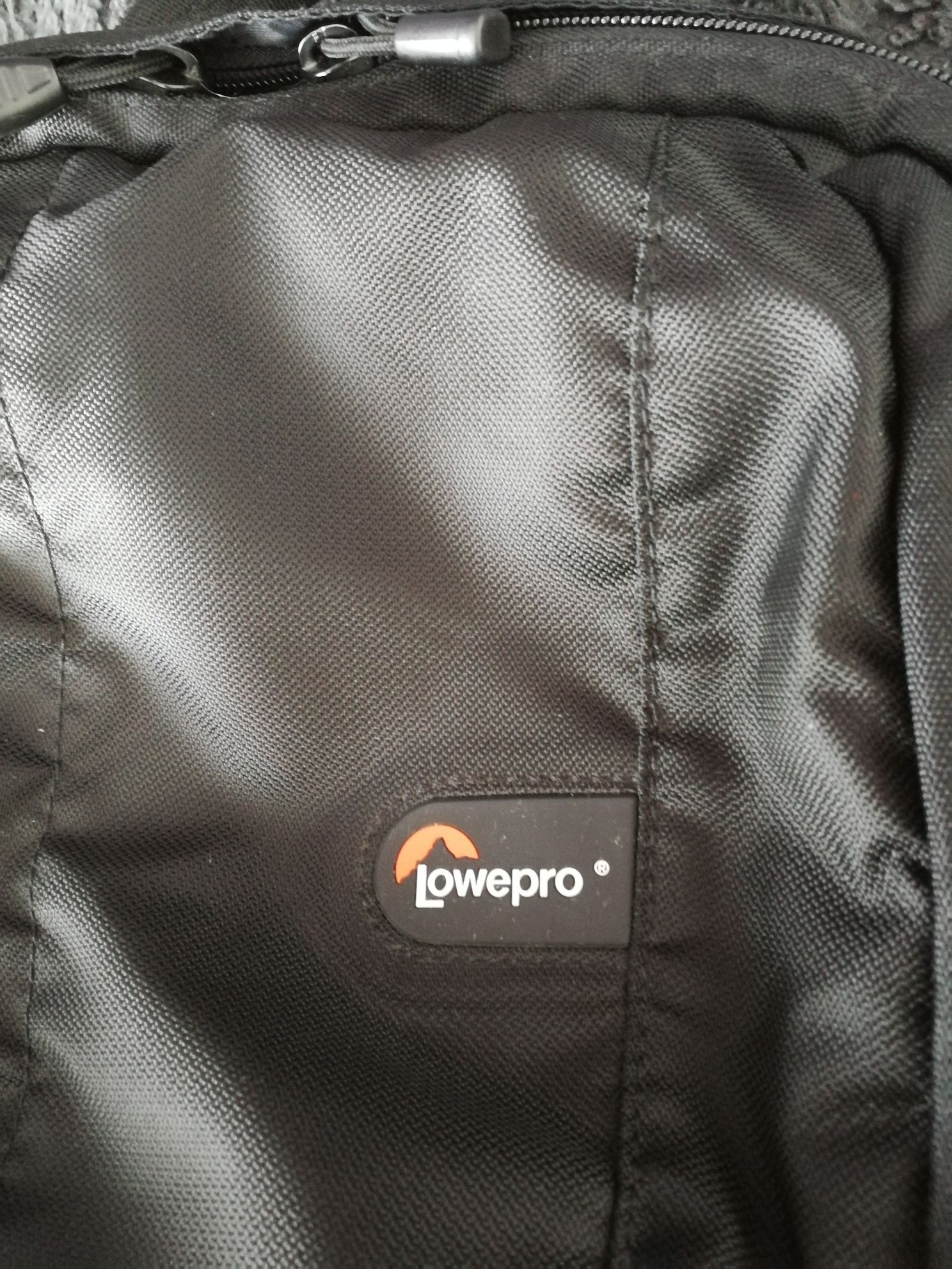 Plecak na aparat/laptop Lowepro