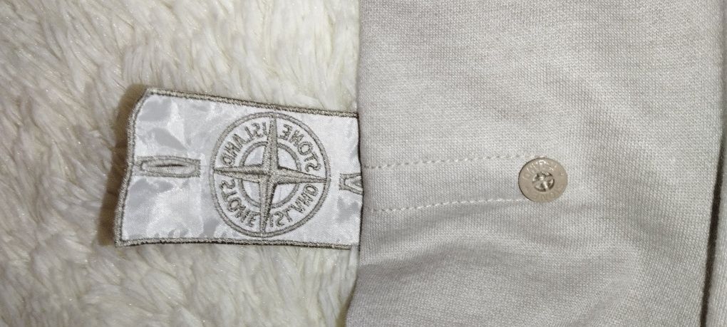 Світ шот Stone Island