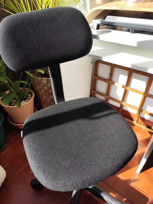 Conjunto secretária + cadeira