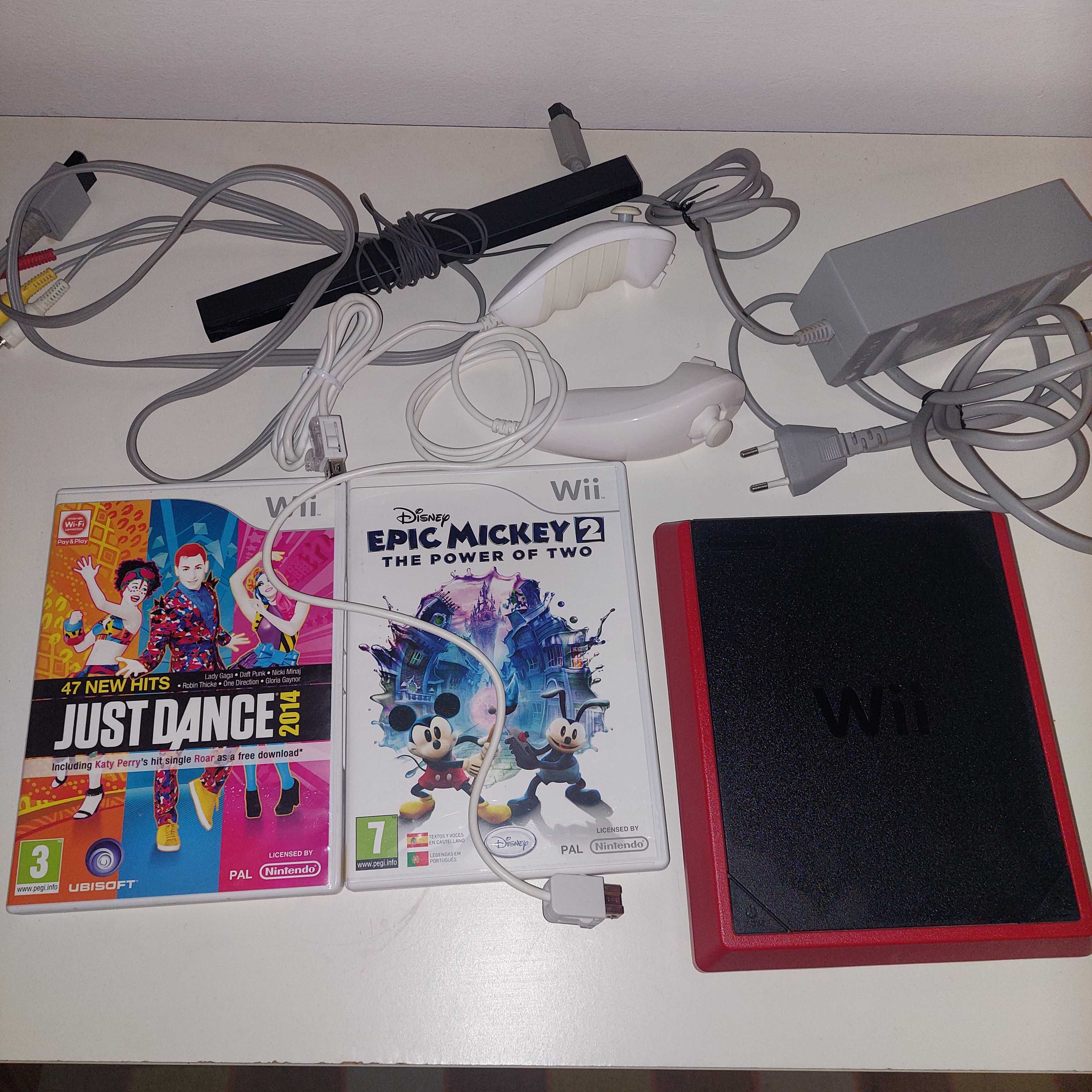 Consola Wii completa com todos os cabos