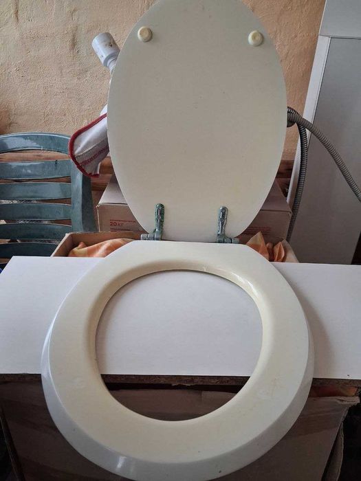 Продам Сиденье на унитаз