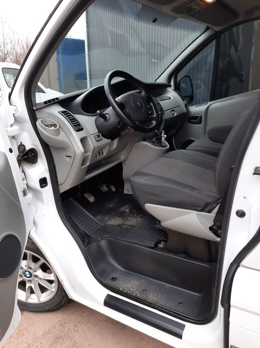 Продам рено трафік