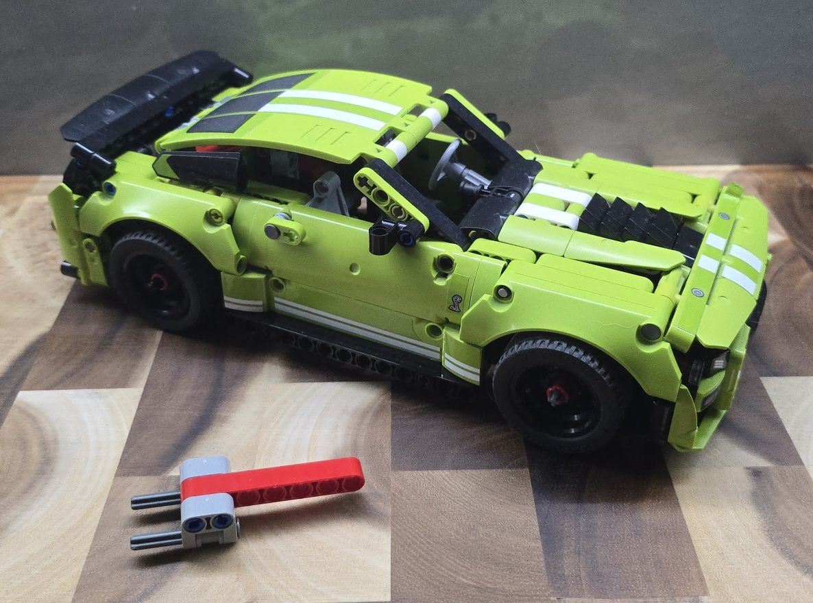 Oryginalny zestaw Lego Technic 42138 Ford Mustang Shelby GT500