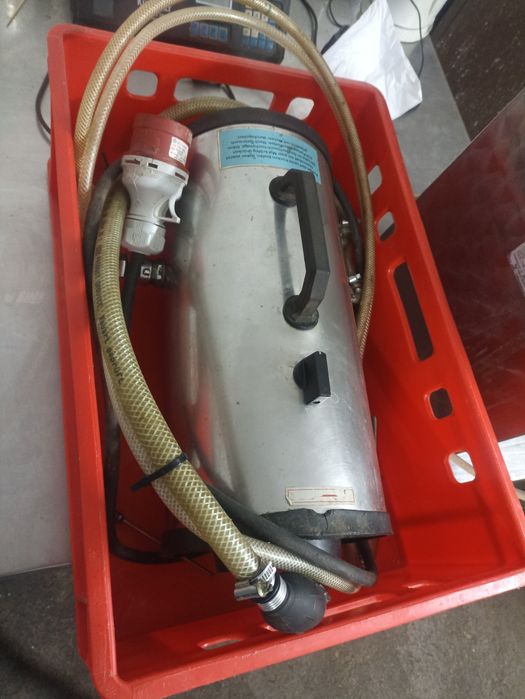 Nastrzykiwarka do mięsa