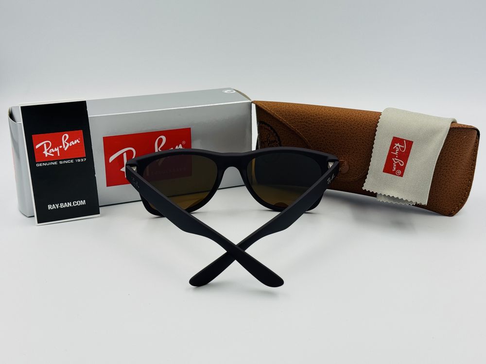 Солнцезащитные очки Ray Ban Wayfarer 2140 Matte Brown 54мм стекло