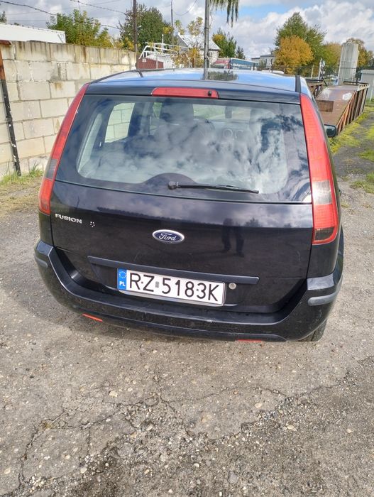 Sprzedam samochód osobowy marki Ford Fusion