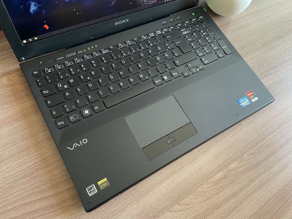 Шикарний ноутбук Sony/FullHD IPS/Core i5/8 GB/SSD+HDD/Radeon 6790