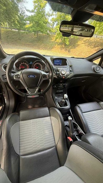 Ford fiesta ST 1.6 182CV