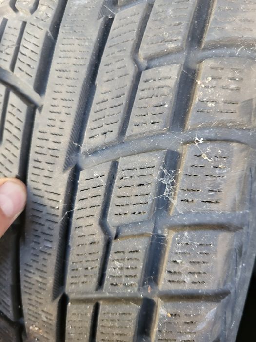 Шини 215 65r16 Yokohama