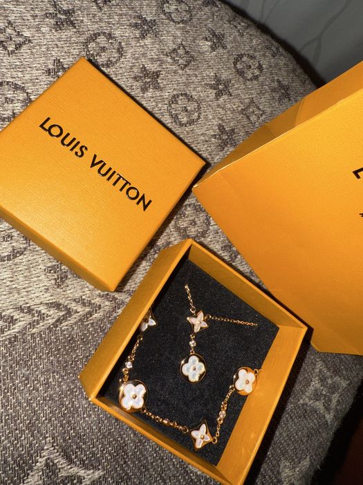 Kit colar e pulseira Louis viitton