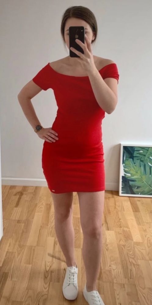 Czerwona bawełniana sukienka