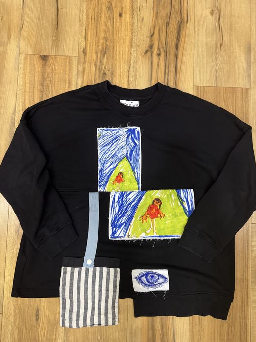 Світшот з незвичайним принтом