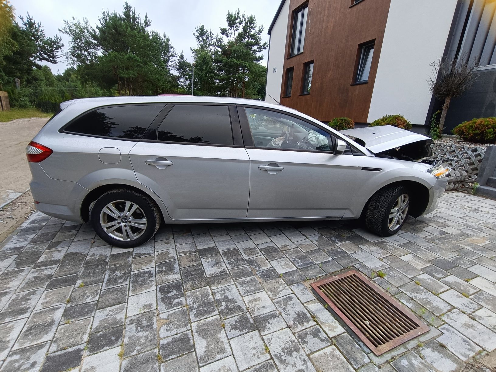 Ford Mondeo MK4 2.0 TDCi 2007r uszkodzony