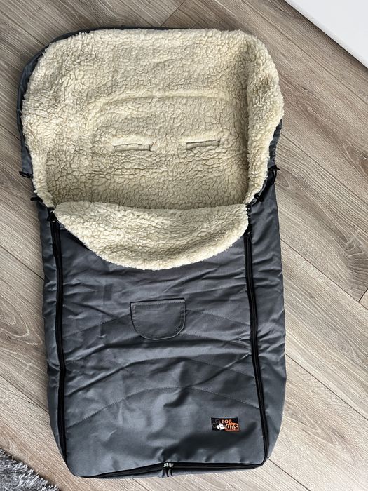 Зимный вкладыш в коляску