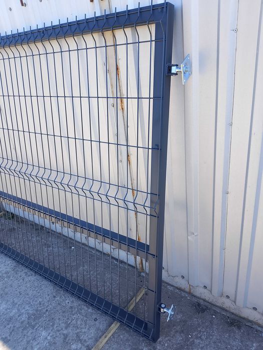 Brama wjazdowa dwuskrzydłowa panelowa 5m plus furtka