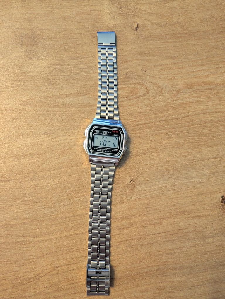 Zegarek Casio Retro nowy