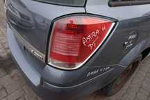 LAMPA TYLNA PRAWA ASTRA III H KOMBI  OPEL 2004-2006