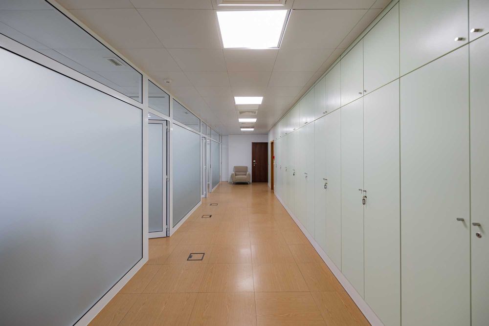 Gabinetes e Espaços de Trabalho – Centro de Ponta Delgada