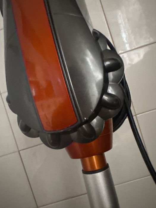 Vendo aspirador de pé