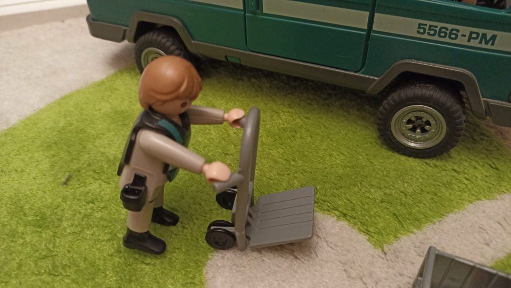 Playmobil City Action 5566 Transporter pieniędzy auto samochód
