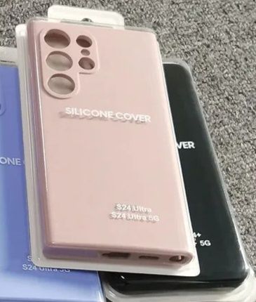 Capa Soft P/ Samsung Galaxy S24 -Preto/Rosa Areia-Nova- C/ Caixa