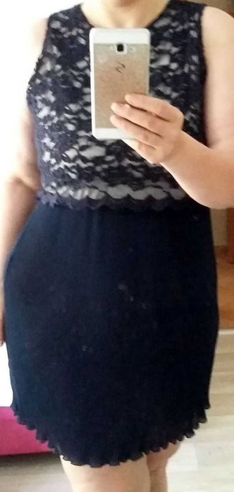 Asos-plisowana sukienka z koronką roz.42/44/46