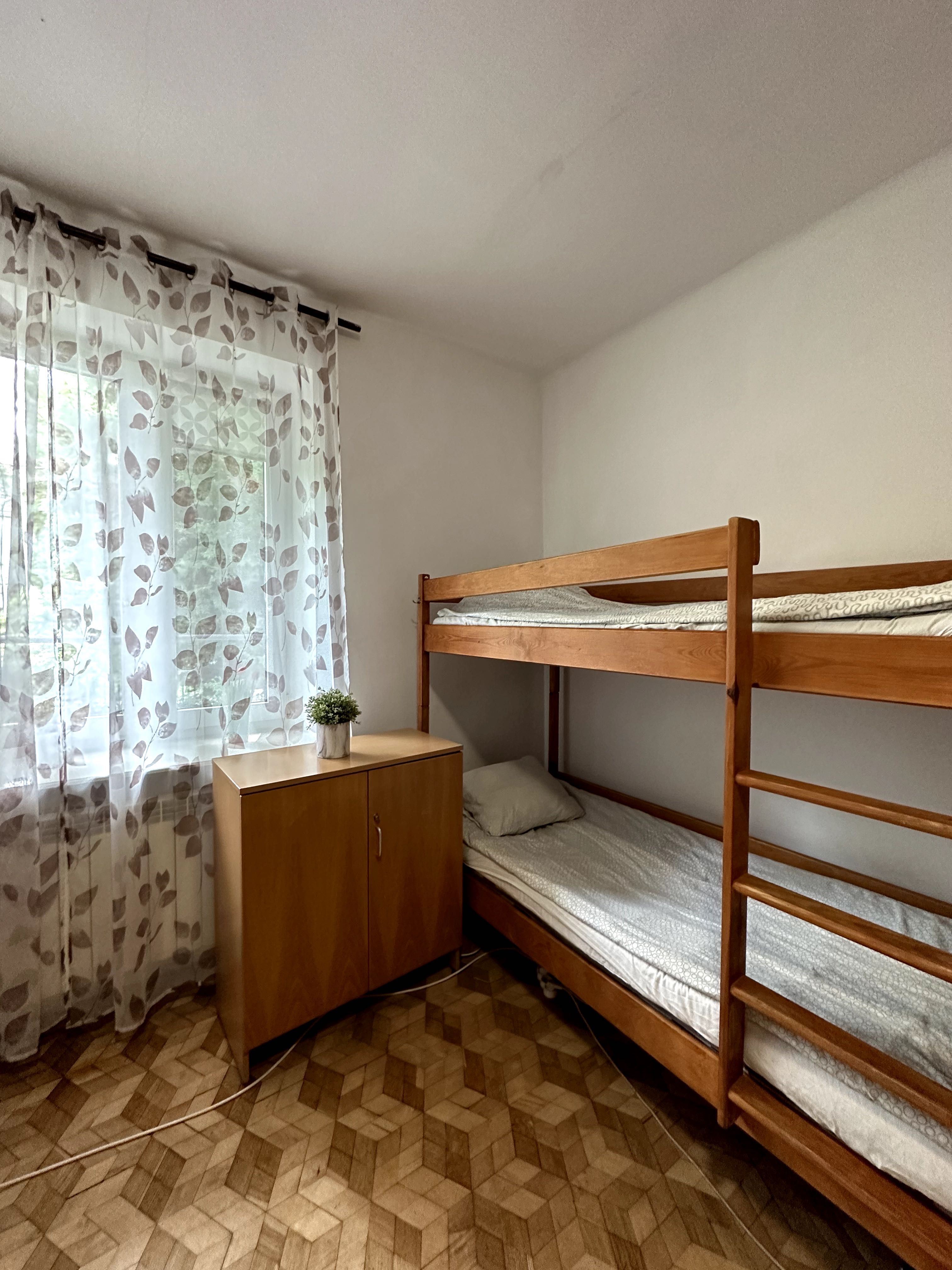 Хостел в Варшаве ul. Promienista, комфорт, комнаты от 4 до 8 человек