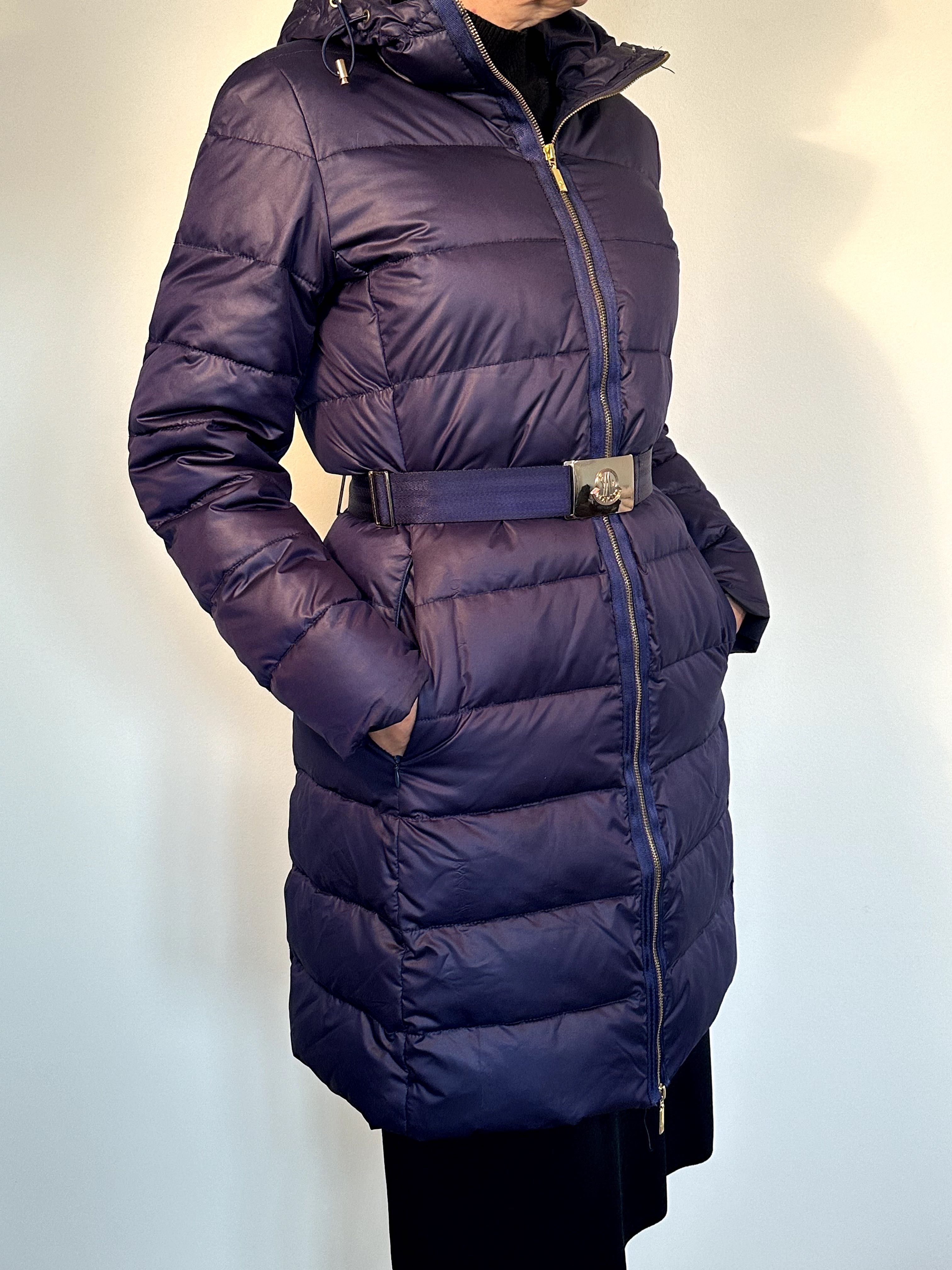 Fioletowa kurtka Moncler