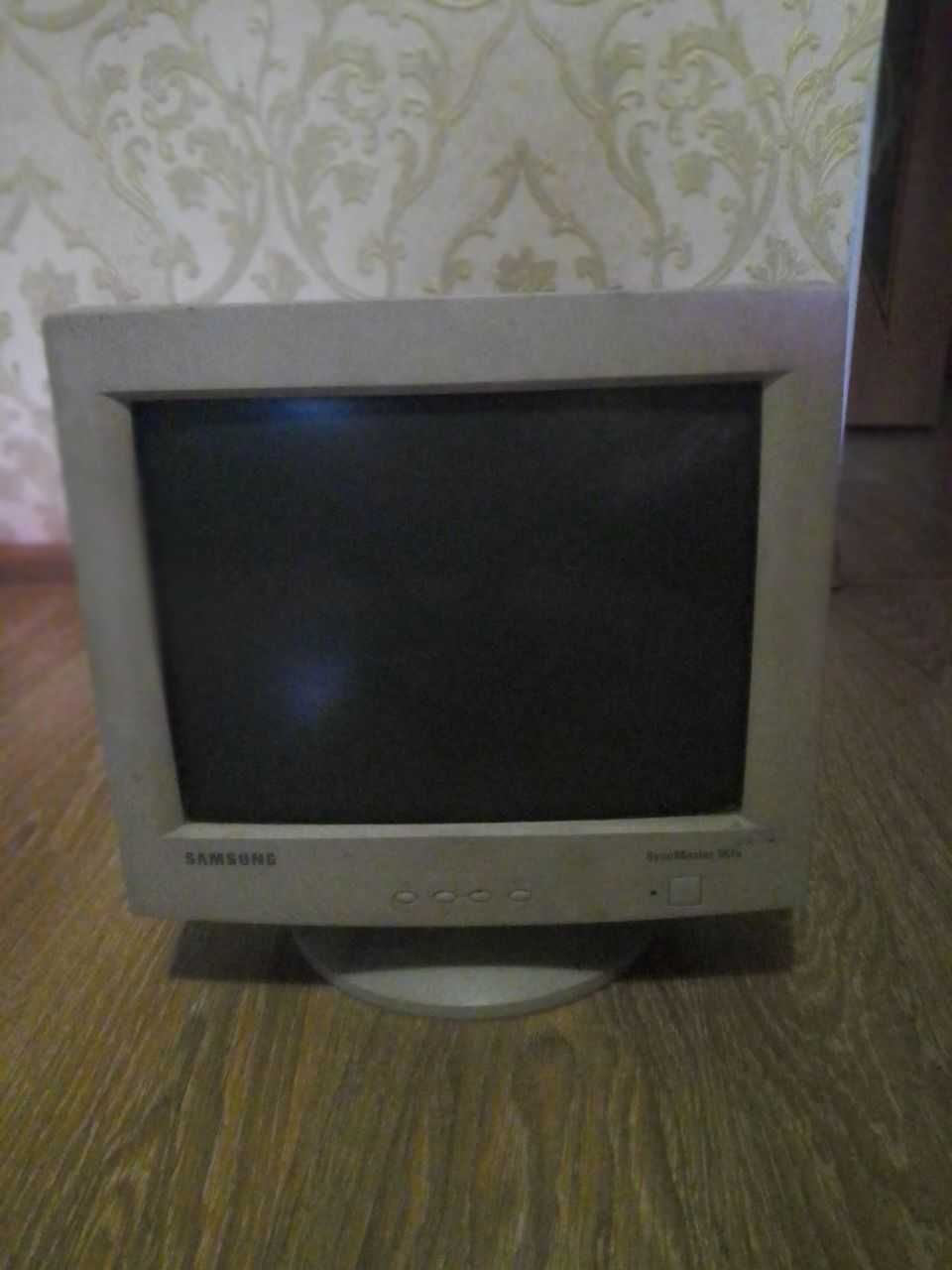Продам старый монитор