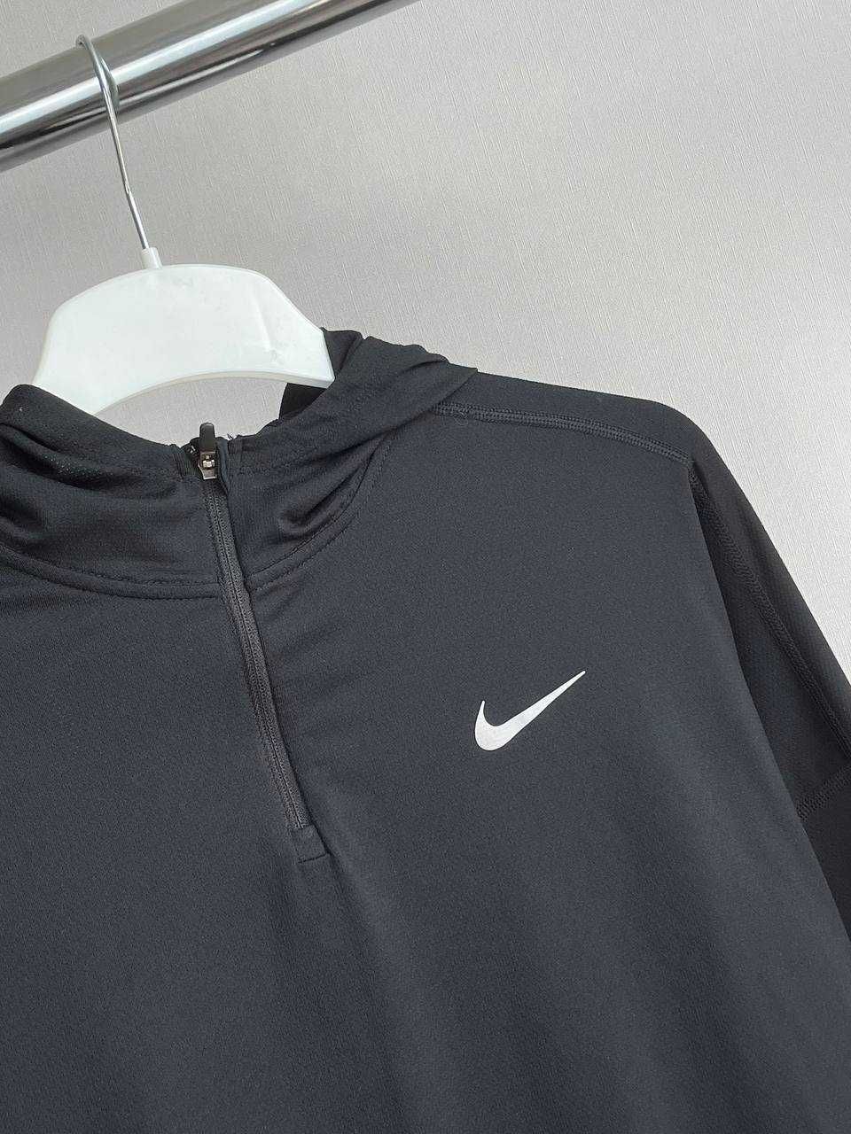 М Жіноча вкорочена спортивна кофта Nike dry-fit термо кофта оригинал