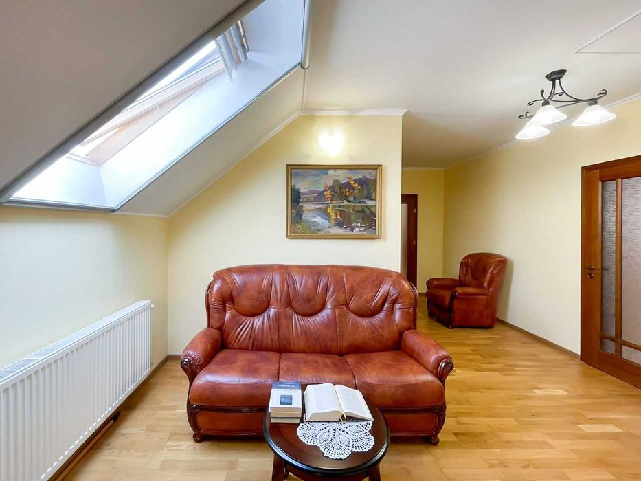 Продаж будинку з ремонтом, меблями, технікою, 5 хв. до Нового р-ну