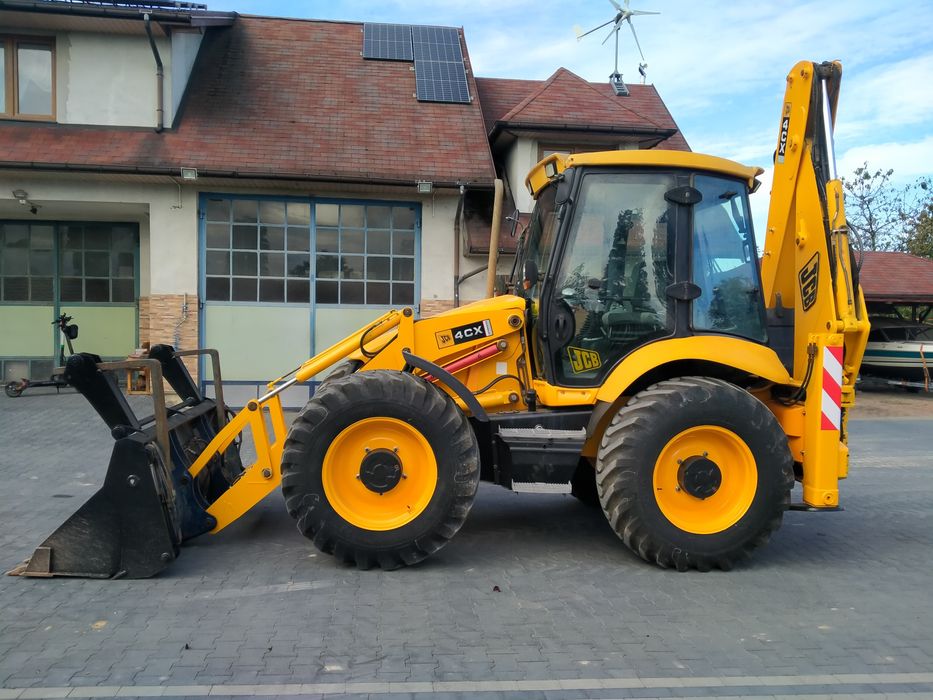 JCB 4CX koparko ładowarka