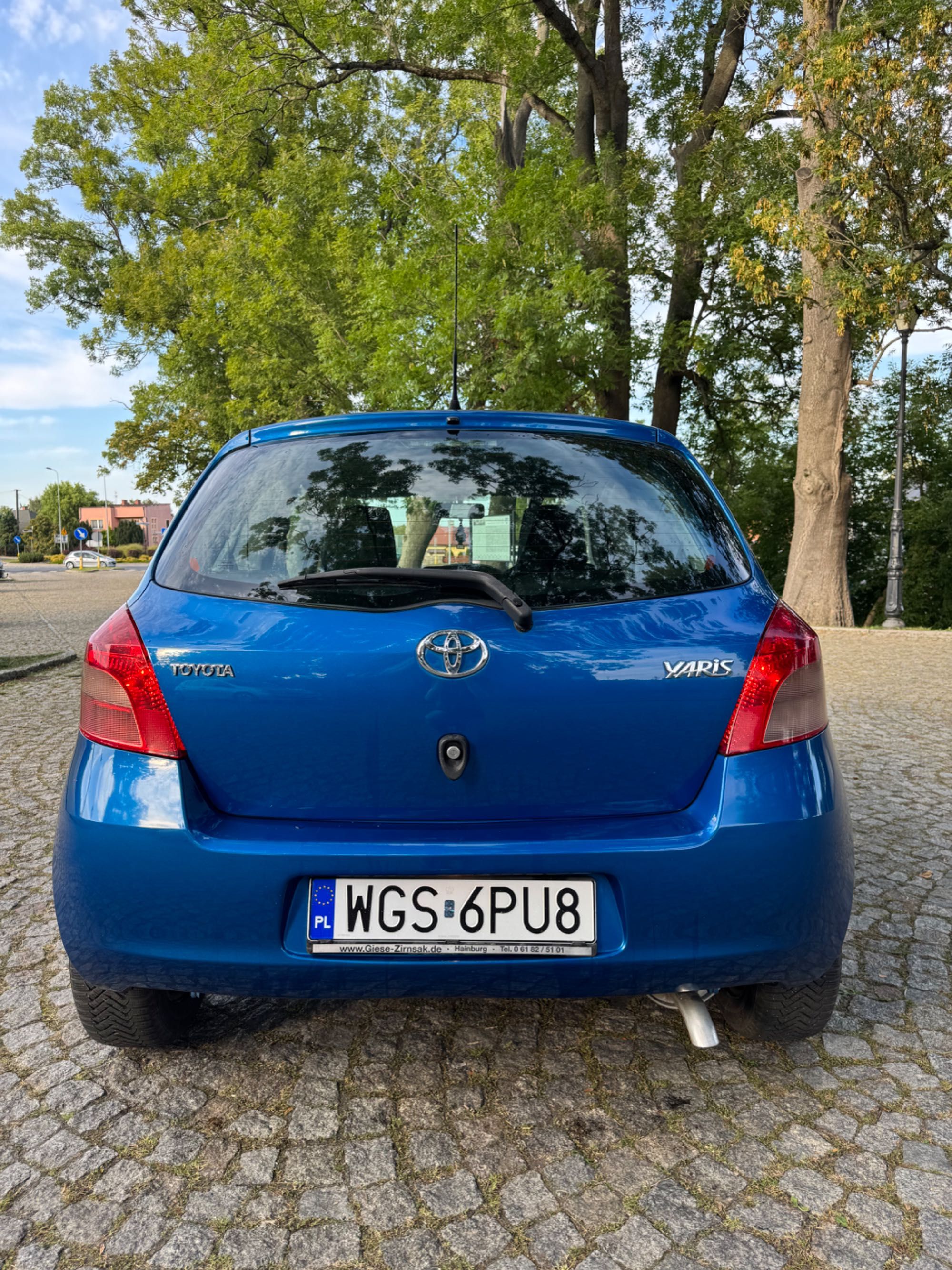 Toyota Yaris 1.0 benzyna bardzo dobry stan
