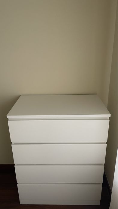 Comoda 4 gavetas - Branca