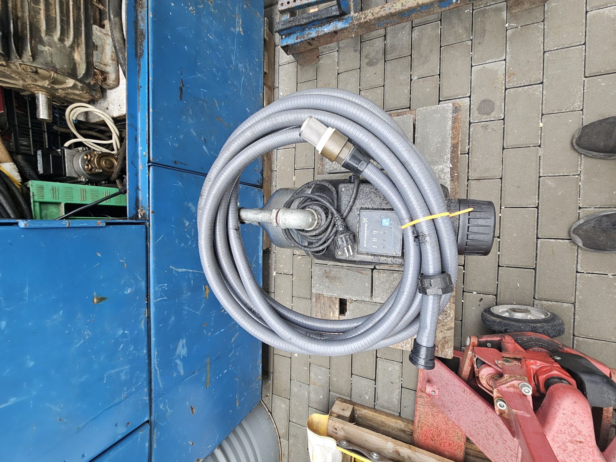 Pompa hydroforowa Grundfos MQ 3  45 1000W 230V