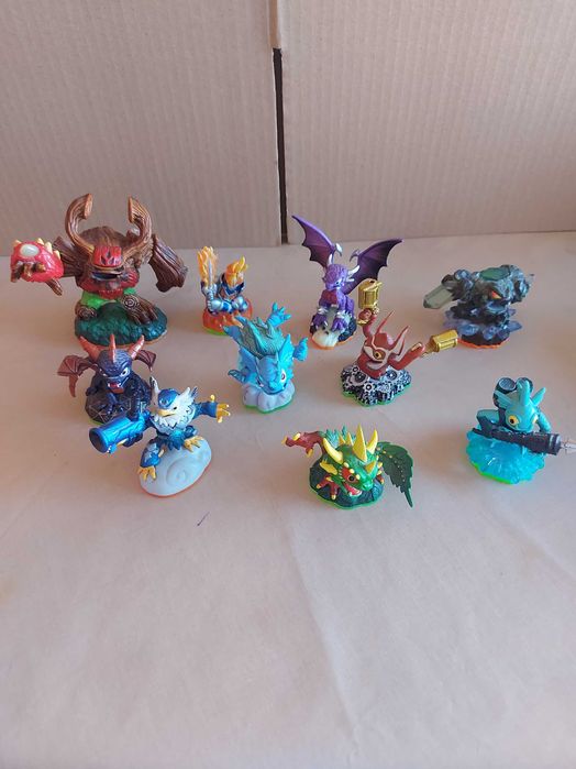 Lote 10 Figuras Skylanders clássicas