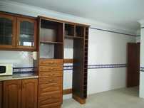 Aluga casa  (Periferia de TORRES VEDRAS)