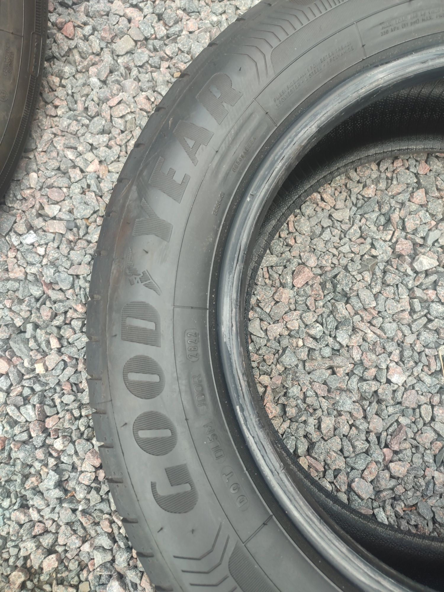Шини 215/60 R16 Good year Efficient Grip