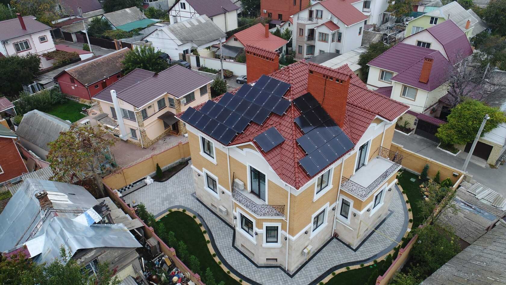 Установка солнечных панелей на крыше своего дома Солнечная станция