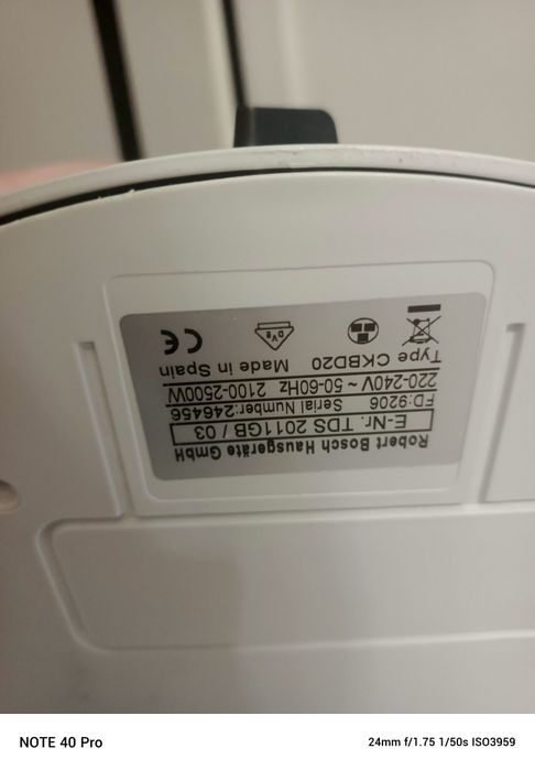 Stacja parowa Bosch 4.5 bar 2300 w sensixx B20L