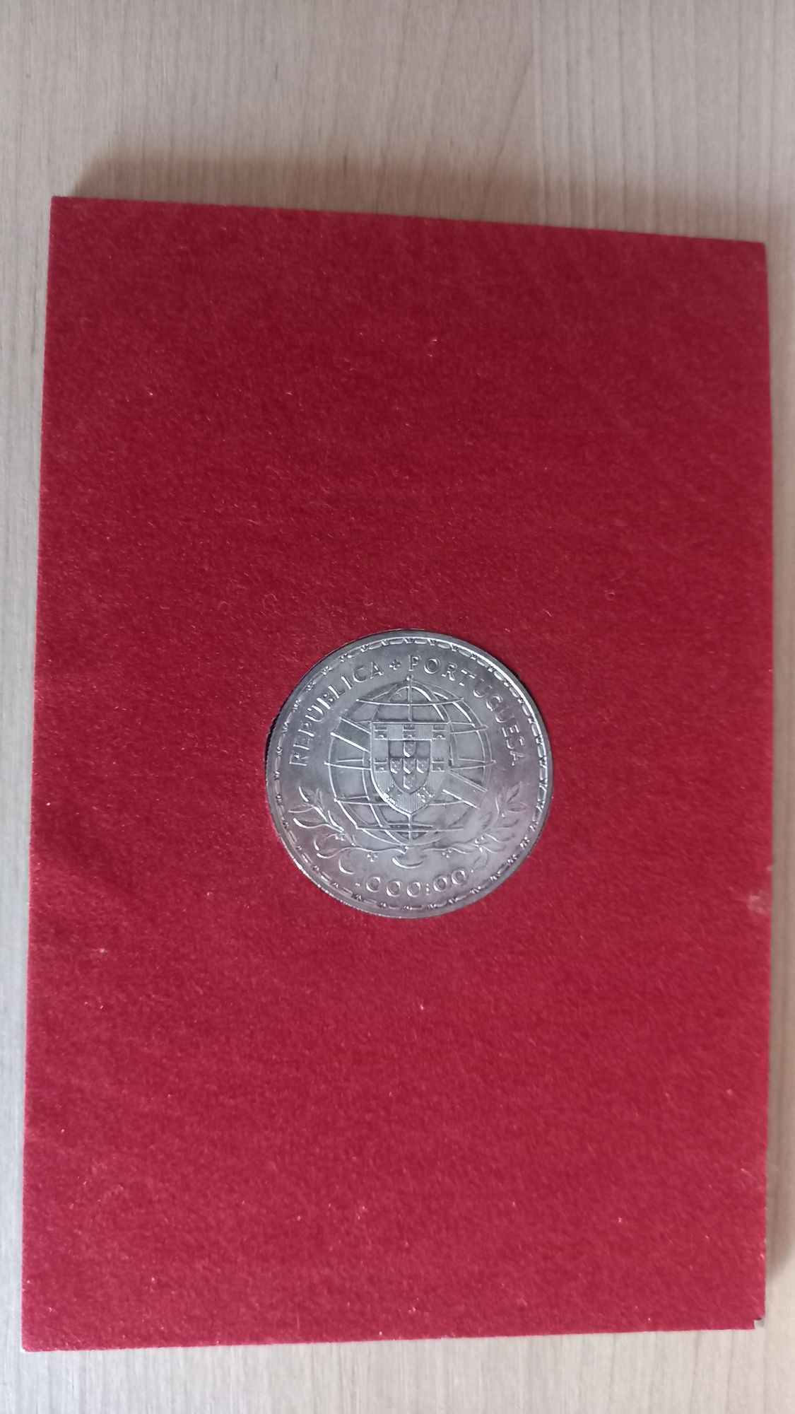 Moeda 1000 escudos Prata BNC IV centenário morte Luís de Camões  1980