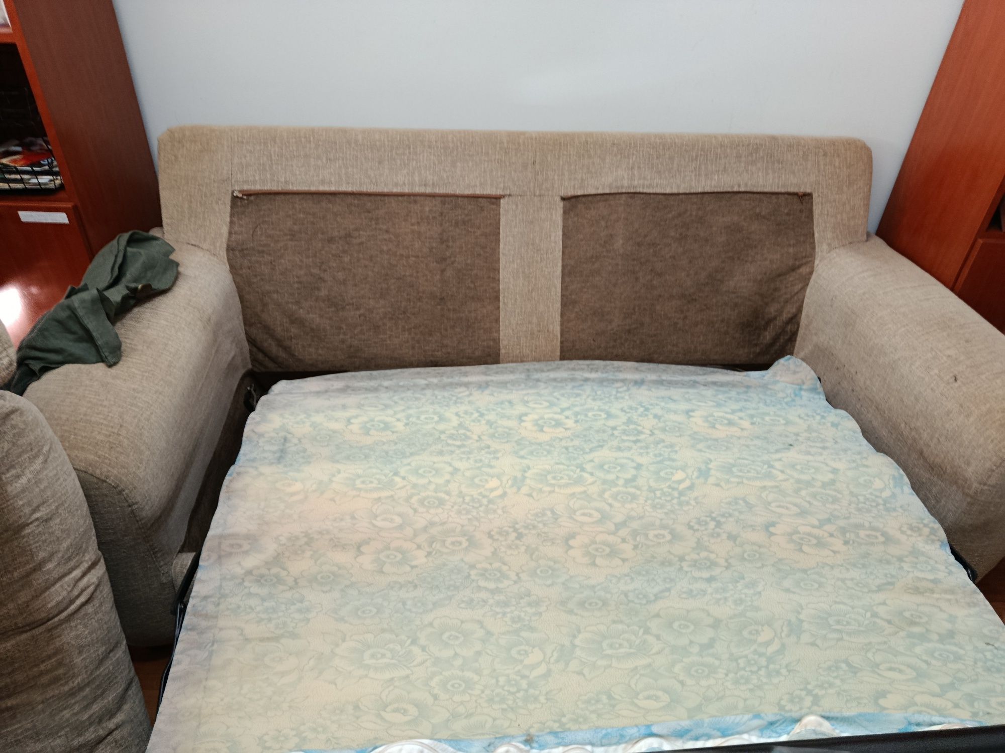 Sofá cama de casal como novo