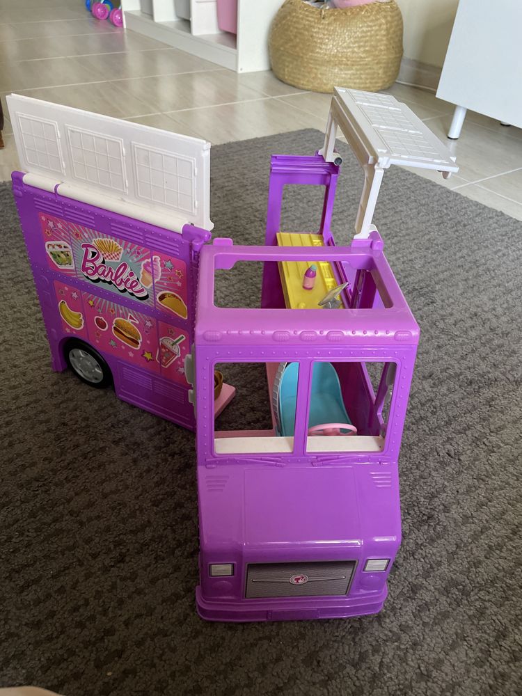 Barbie Food Truck