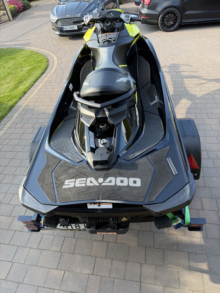 Skuter wodny Sea-Doo RXP 260 KM 40 mth!