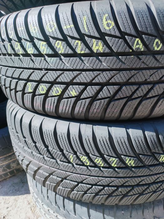 205/60r16 Bridgestone Blizzak LM001 z 2018r  6,5-7,5 mm